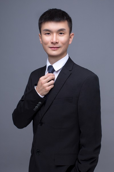 李骏