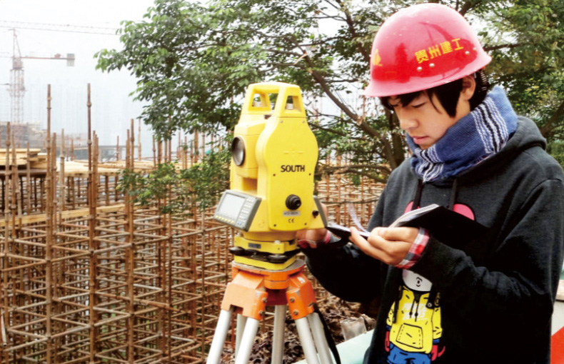 贵州建工测量组组长黄大能（测量专业）
